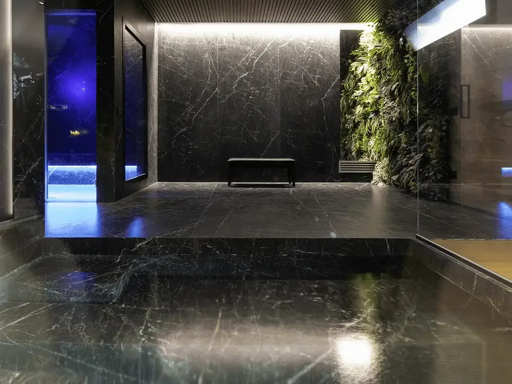 Cosentino_Supercici-Dekton_AreaSpa_PrivateHouse_Milano_supercici-ultracompatte.jpg.webp