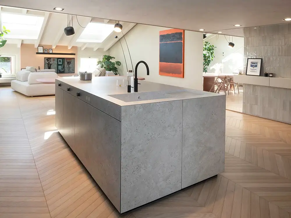 Dekton® Pietra Kode di Cosentino: superfici ultracompatte per top cucina e cucine monolitiche