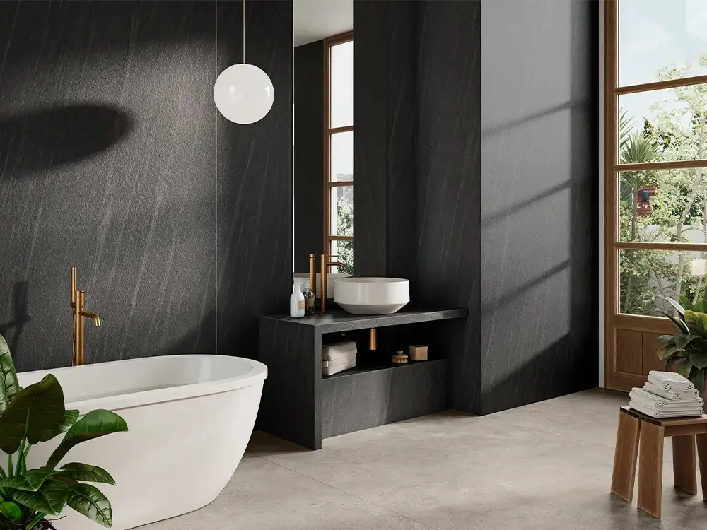 Superfici total black Neolith in pietra sinterizzata per cucina e bagno